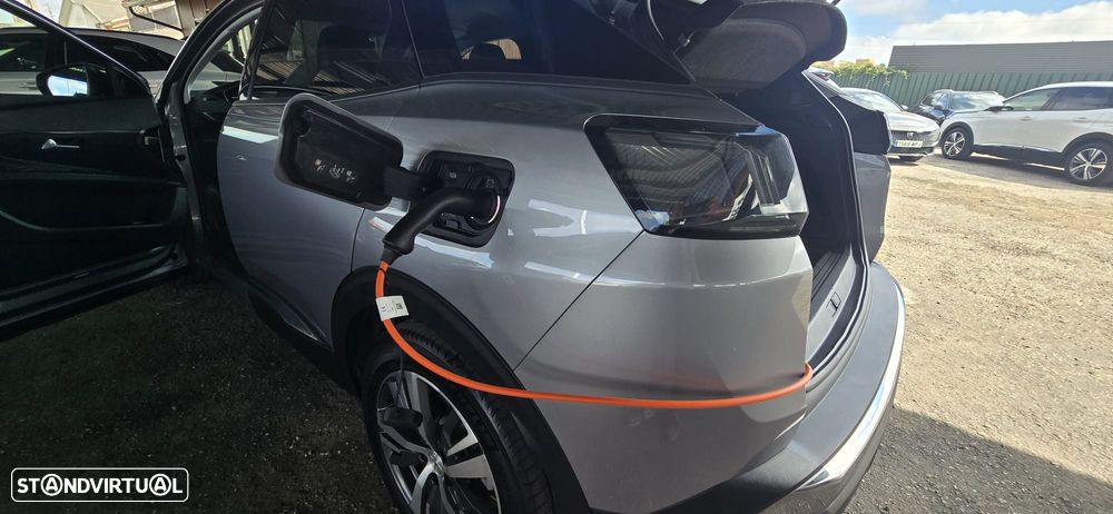 Peugeot 3008 1.6 Hybrid Allure Pack e-EAT8 - 37