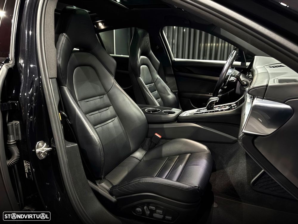 Porsche Panamera 4 E-Hybrid Executive - 48