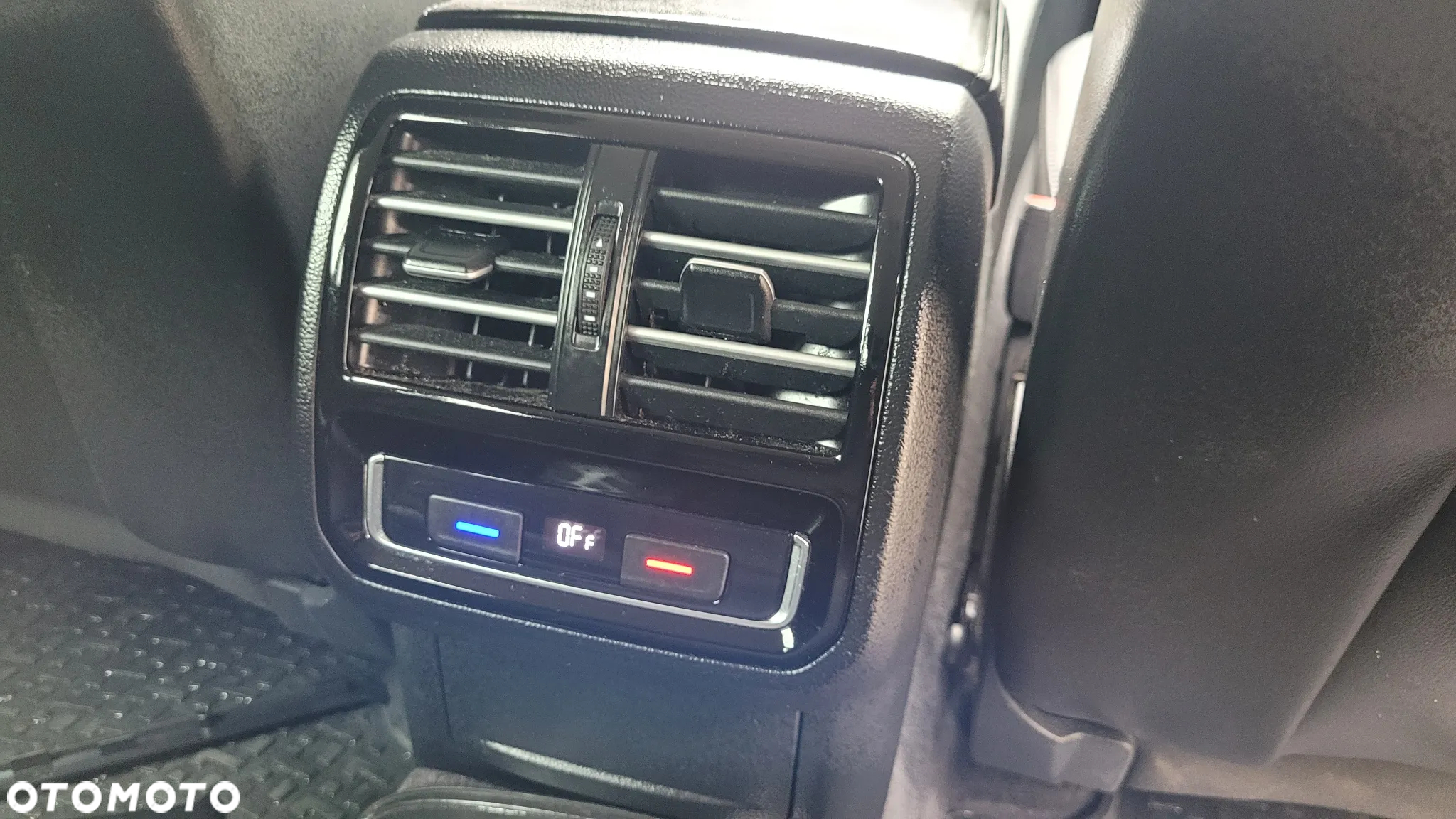 Volkswagen Passat 2.0 TSI BMT 4Mot Highline DSG - 9