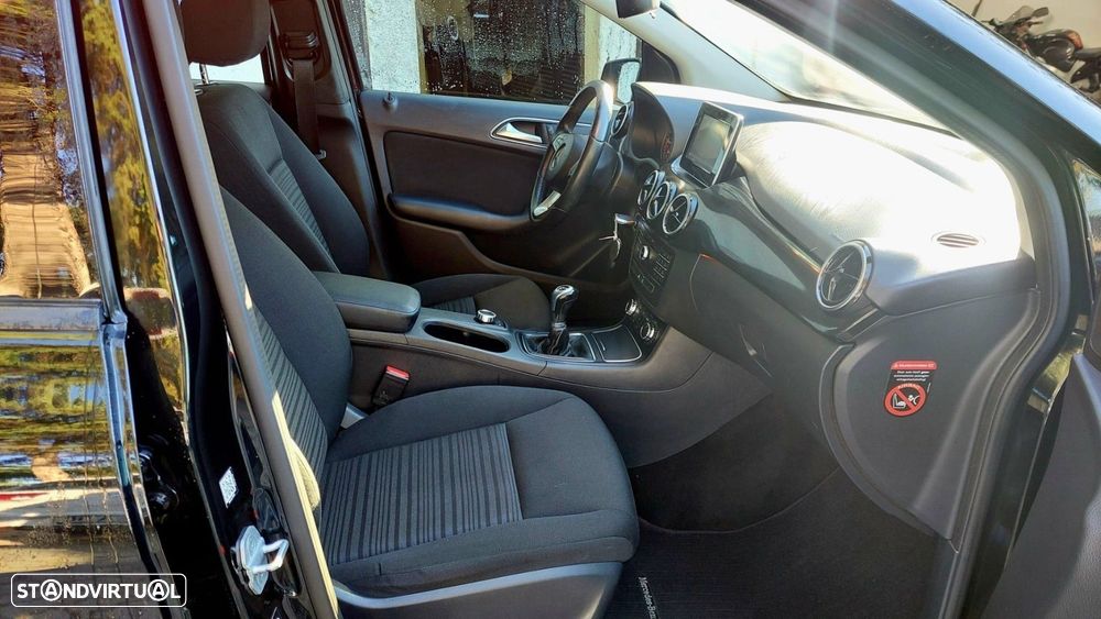 Mercedes-Benz B 180 d Urban - 9
