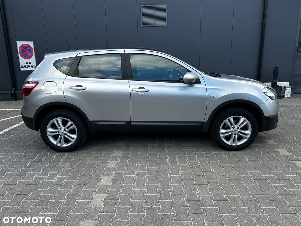 Nissan Qashqai 2.0 Lounge - 6