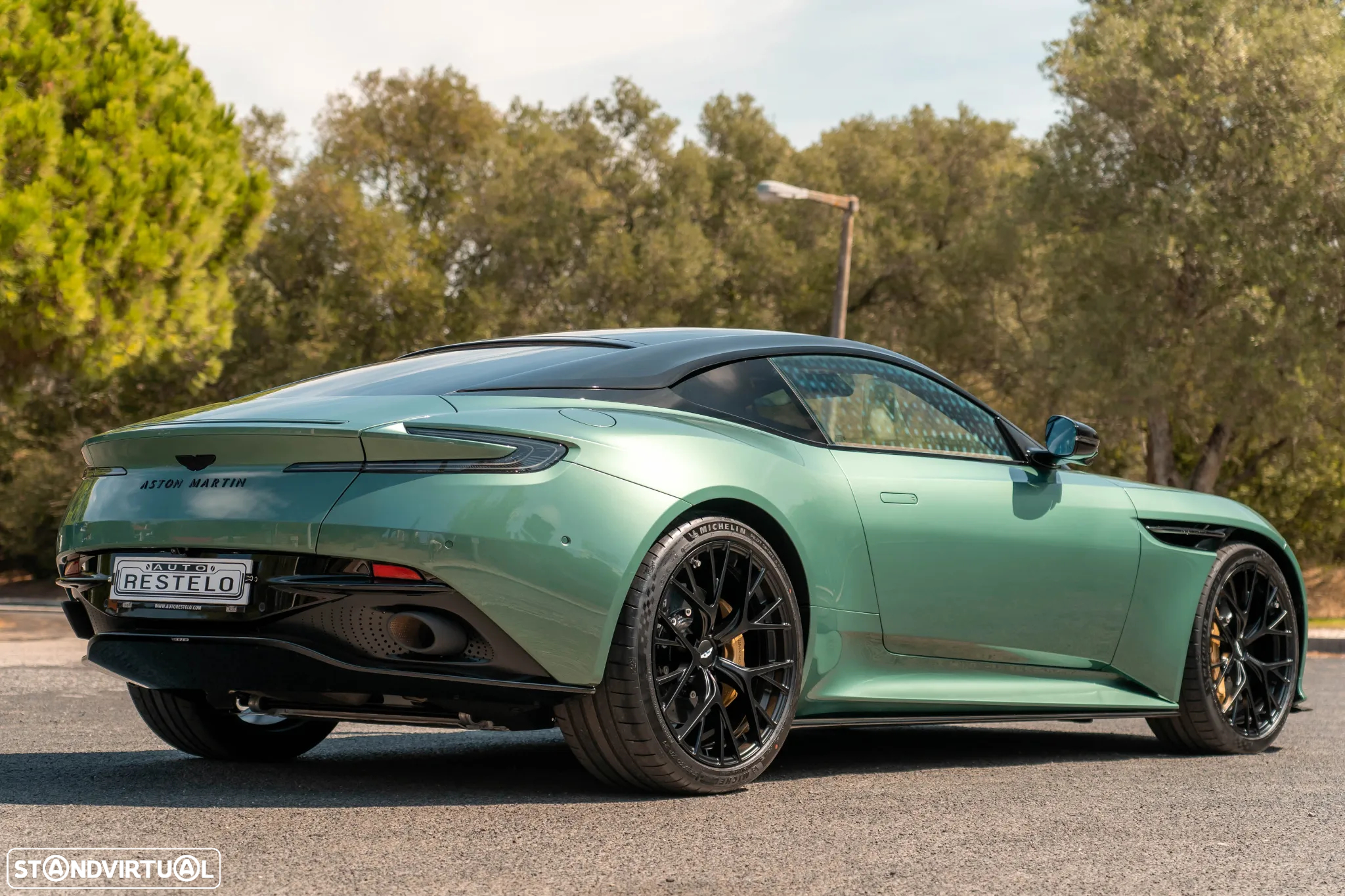 Aston Martin DB12 Coupé V8 Auto - 2