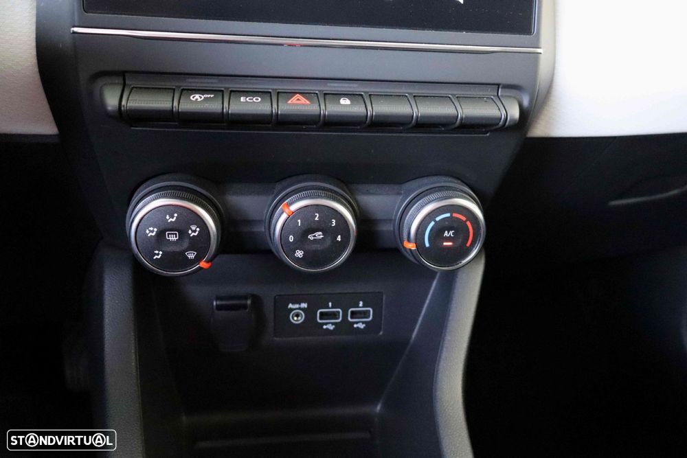 Renault Clio 1.0 TCe Evolution Bi-Fuel - 33