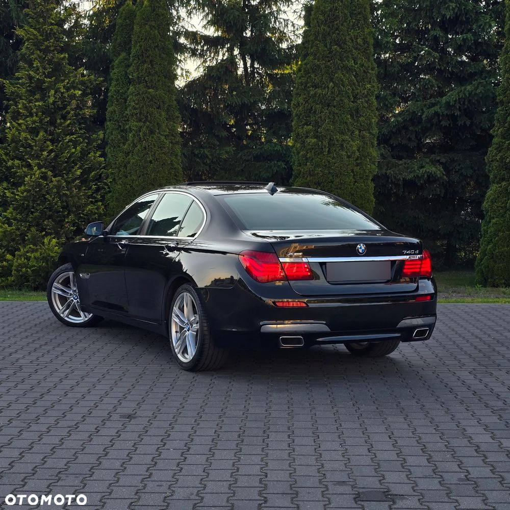 BMW Seria 7 740d xDrive - 11
