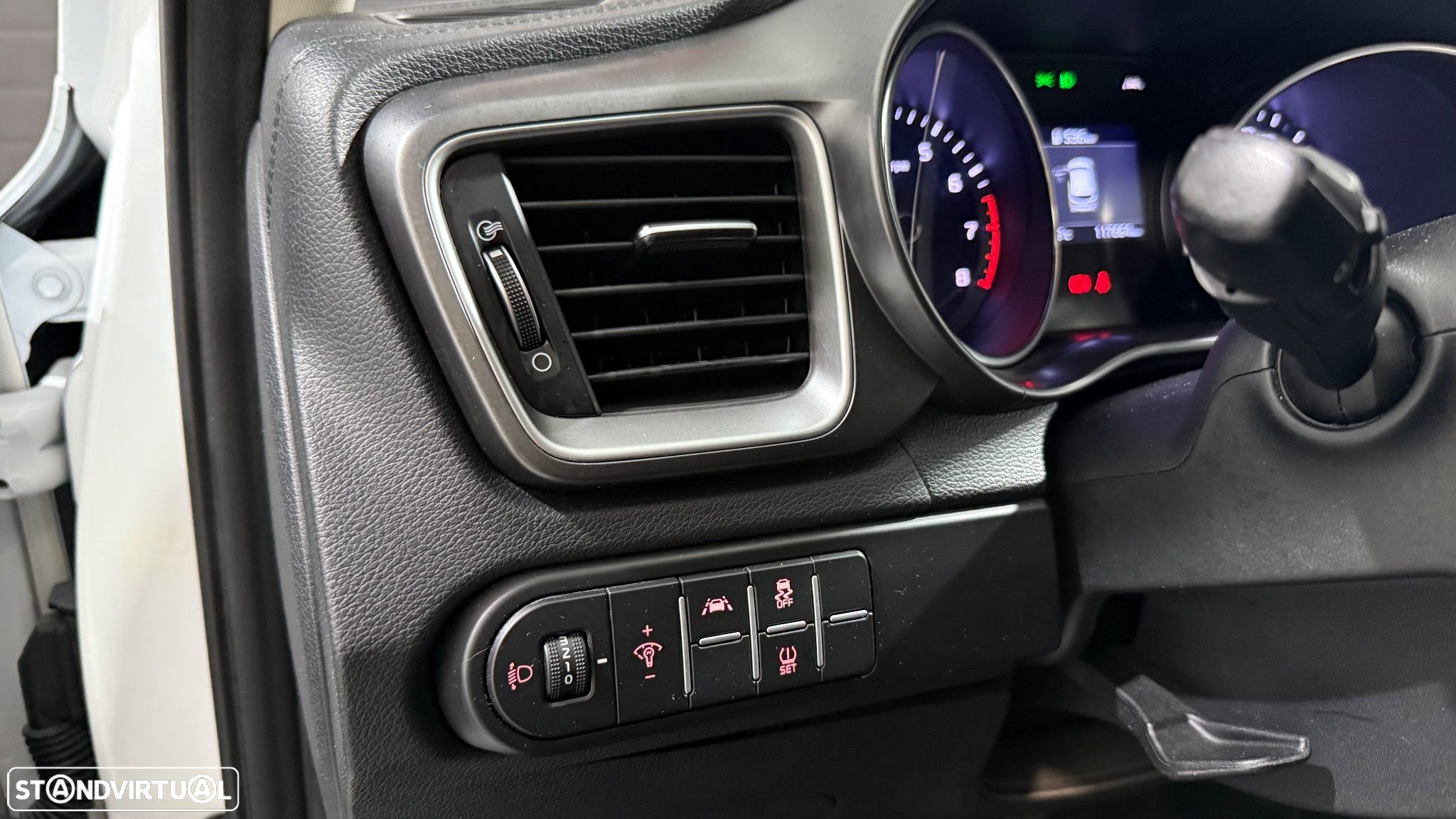 Kia Ceed 1.0 T-GDI Urban - 17