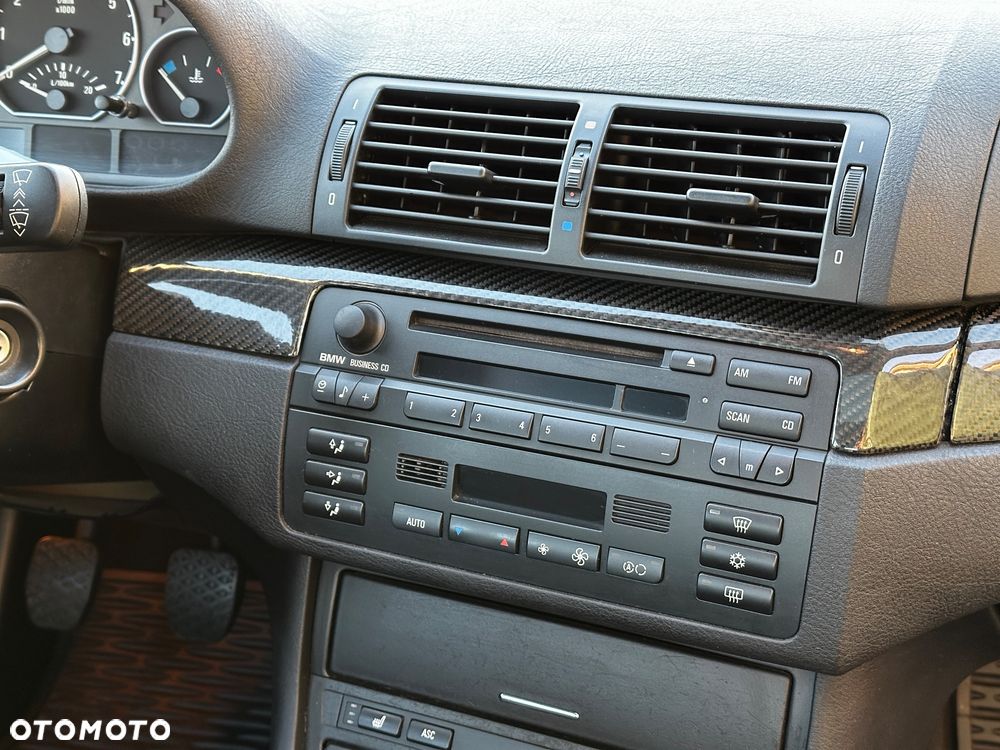 BMW Seria 3 330i - 21