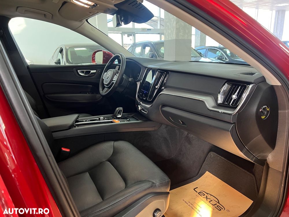 Volvo XC 60 T6 AWD Recharge Geartronic Inscription Expression - 4