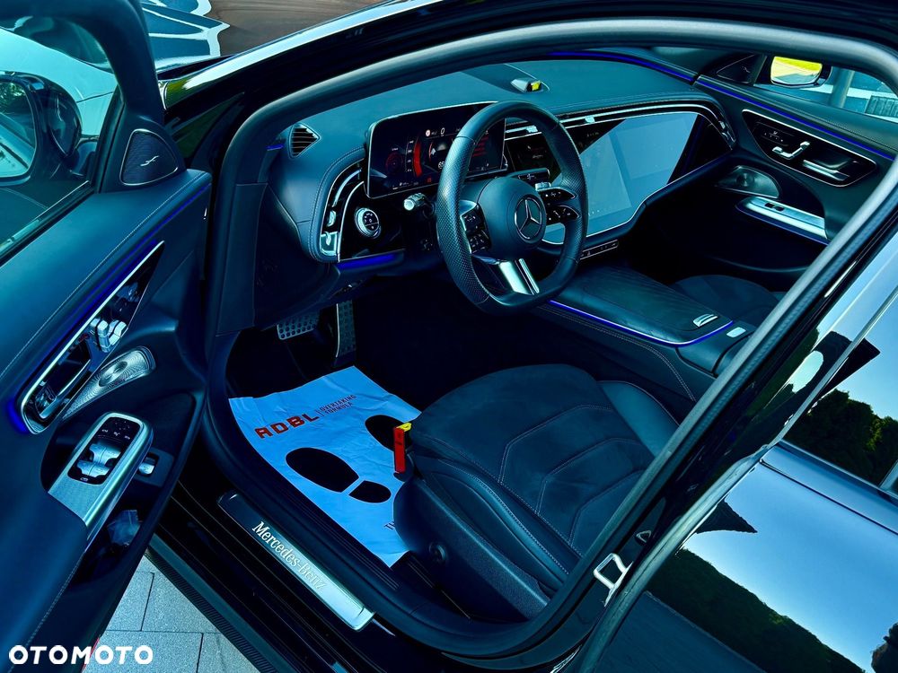 Mercedes-Benz Klasa E 220 d mHEV 4-Matic AMG 9G-Tronic - 4