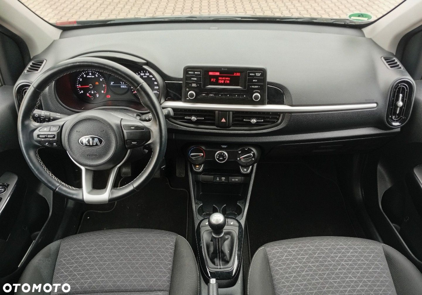 Kia Picanto - 23