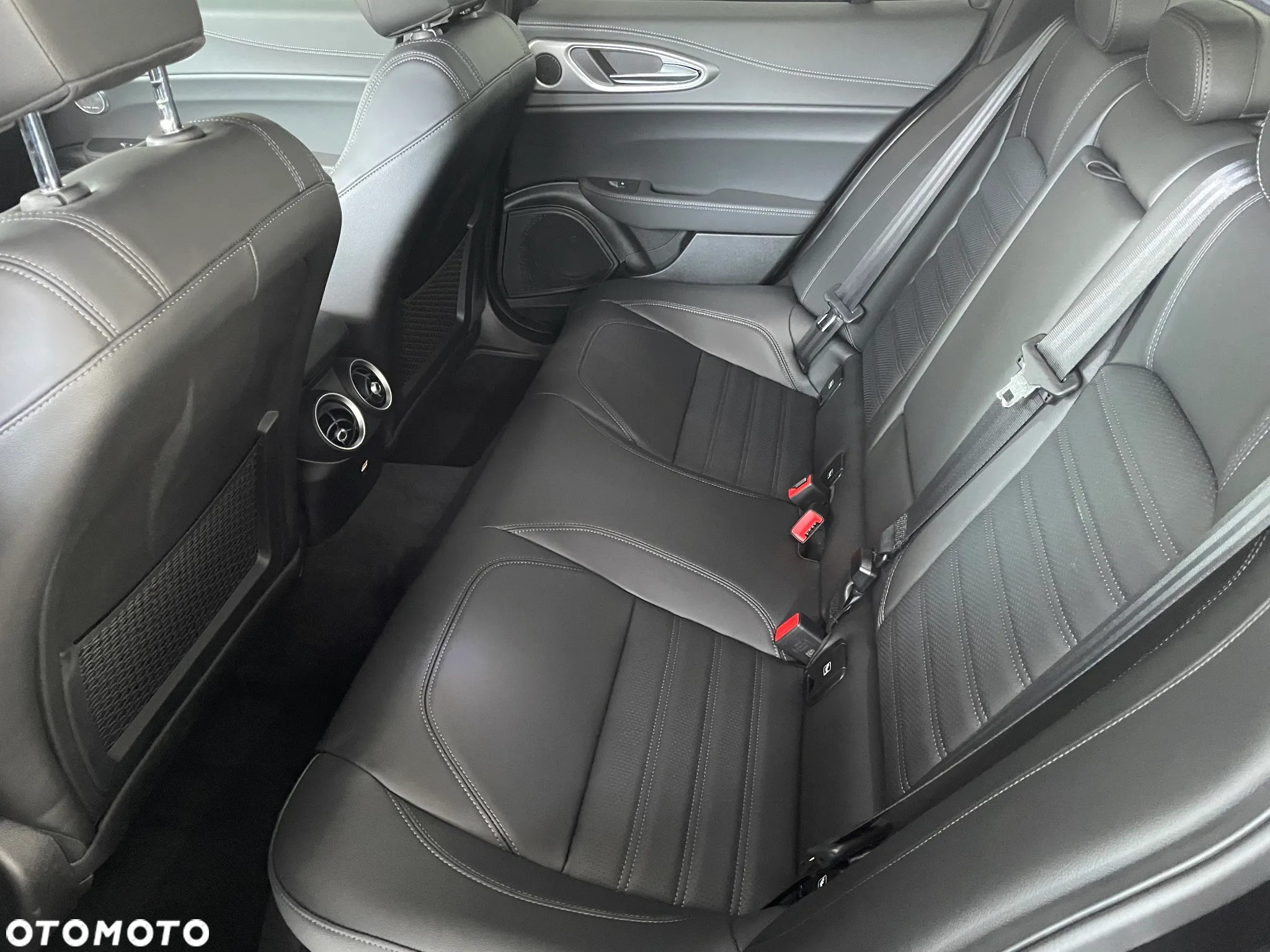 Alfa Romeo Giulia 2.0 Turbo Veloce Q4 - 12
