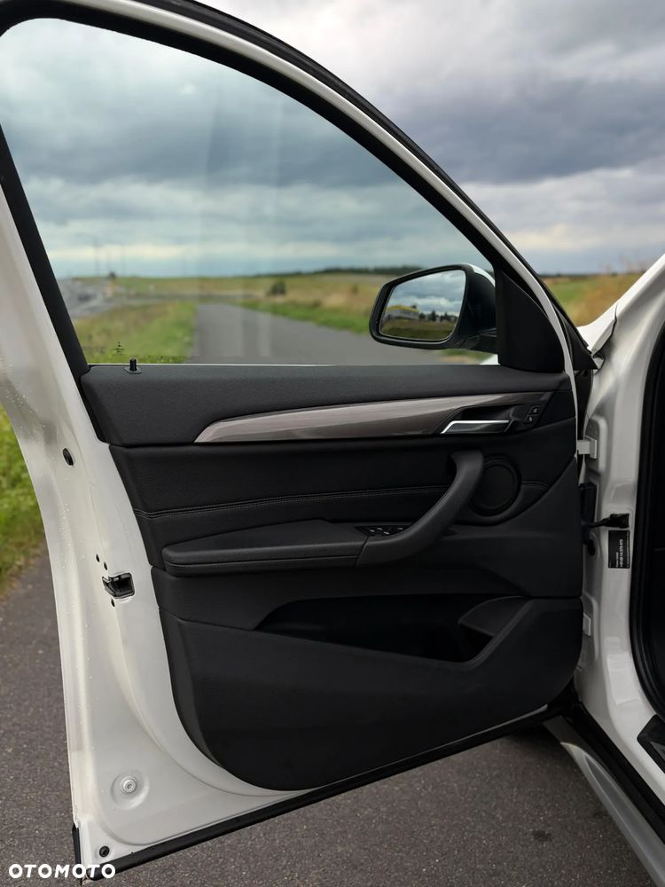 BMW X1 sDrive18i - 17