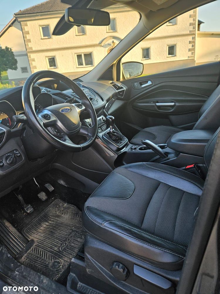 Ford Kuga 2.0 TDCi 4x4 Titanium - 10