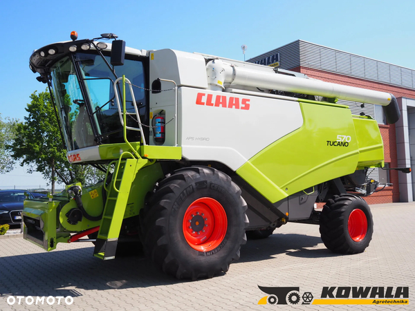 Claas Tucano 570 + V770