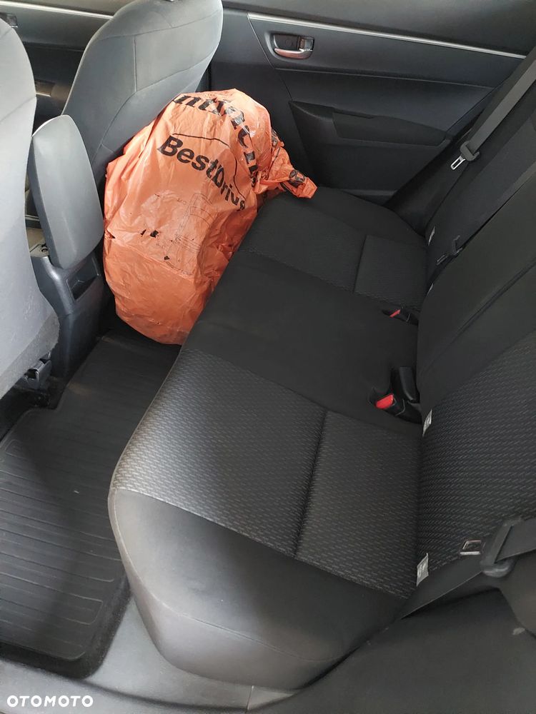 Toyota Corolla 1.4 D-4D Active EU6 - 14
