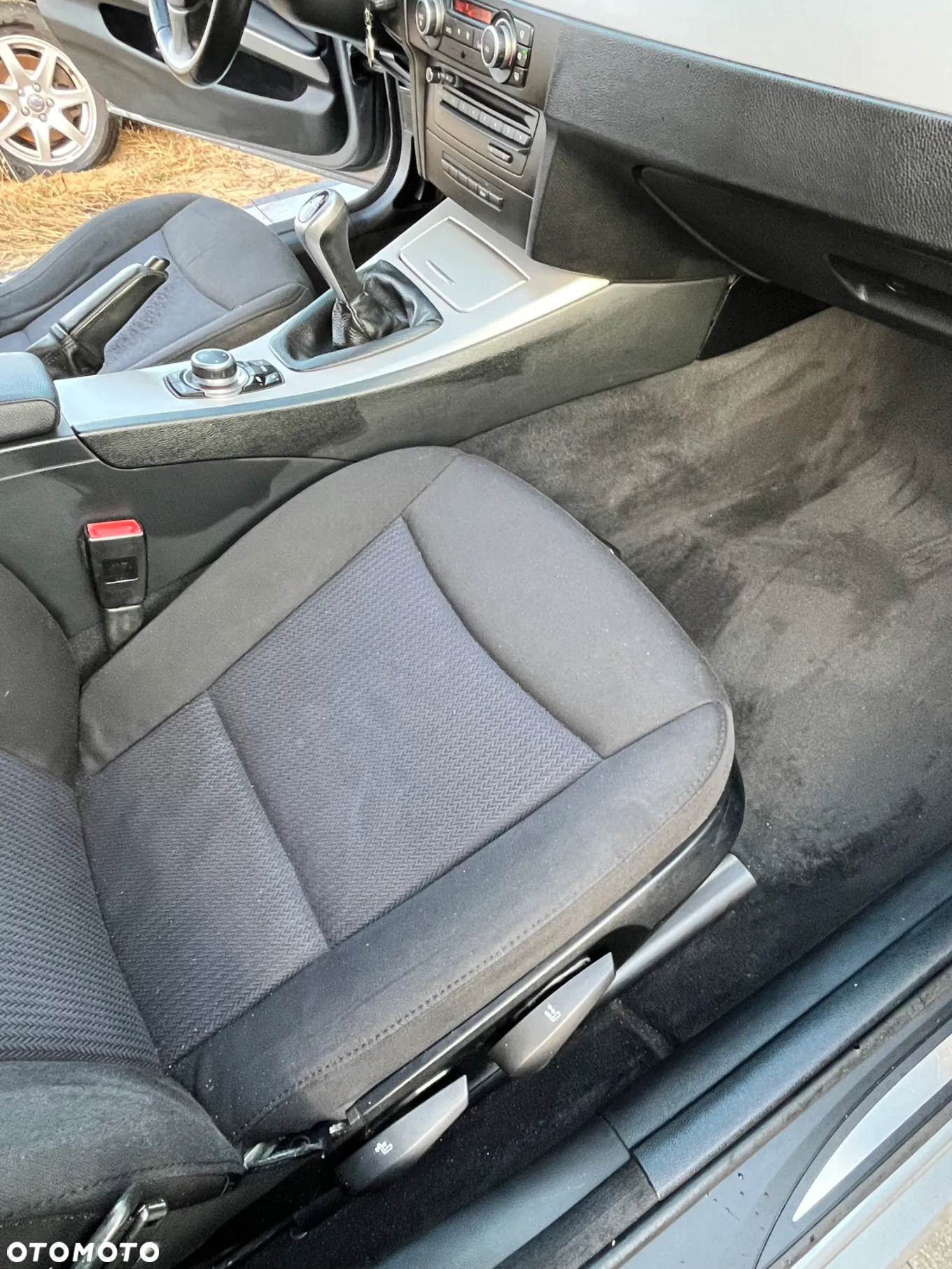 BMW Seria 3 318d Touring - 36