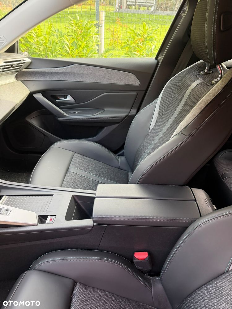 Peugeot 308 1.2 mHEV Active Pack S&S e-DCS6 - 19
