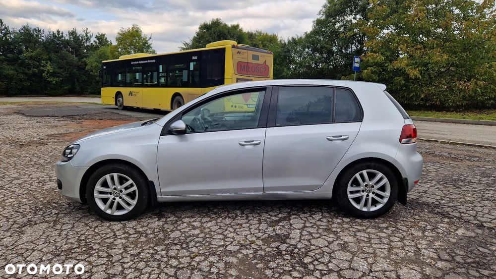 Volkswagen Golf VI 1.6 Highline DSG - 6