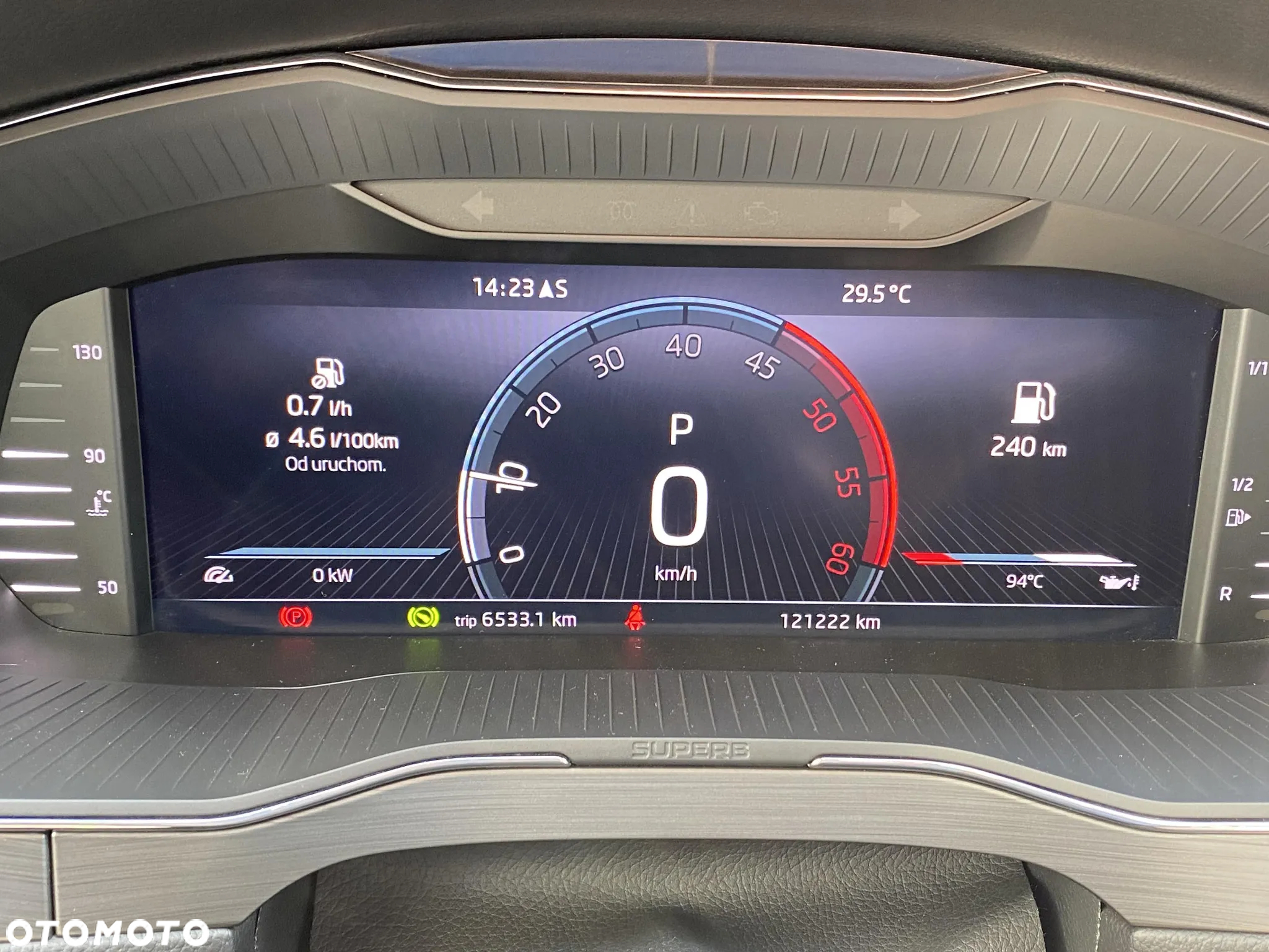 Skoda Superb 2.0 TDI SCR Style DSG - 34
