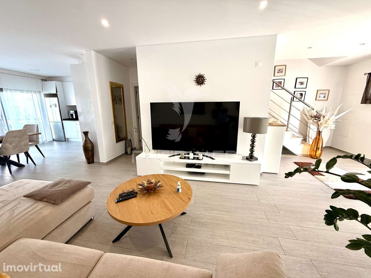 Moradia T3 com Cave, Rooftop e Vista Mar – Olhão - Grande imagem: 4/33