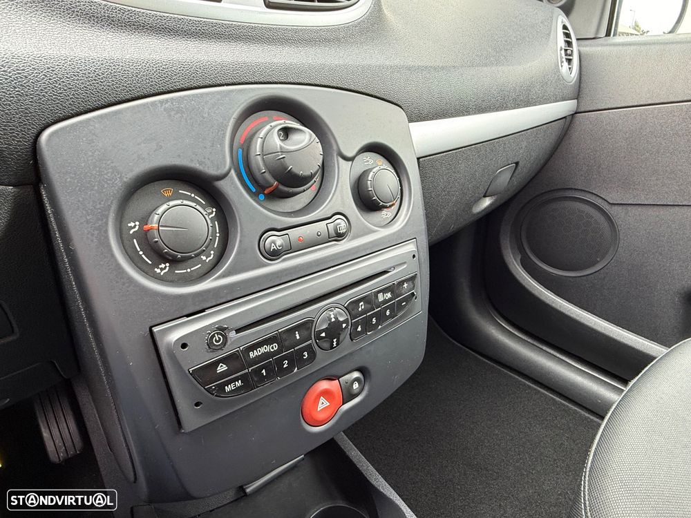 Renault Clio 1.5 dCi GT - 12