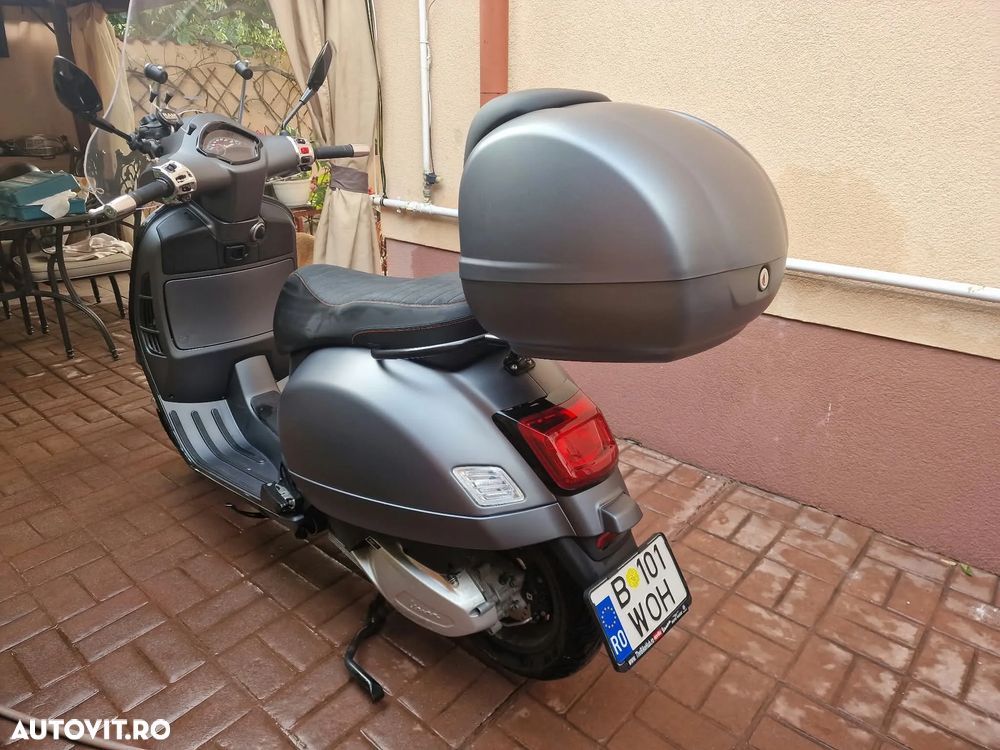 Piaggio Vespa - 5