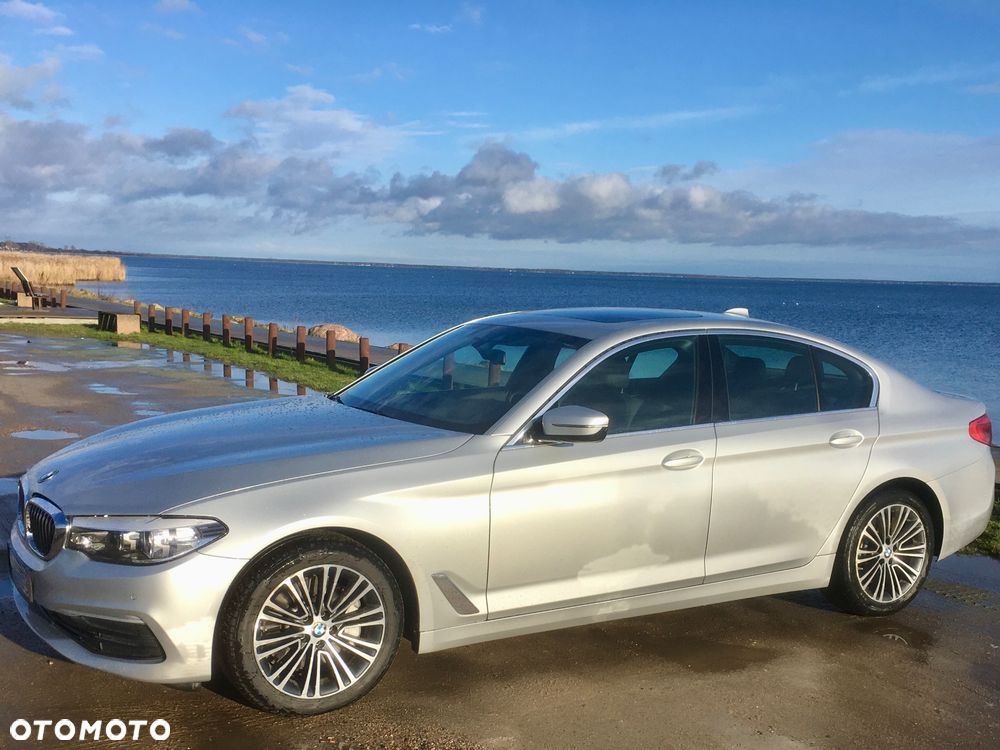 BMW Seria 5 540i GPF xDrive Luxury Line - 4