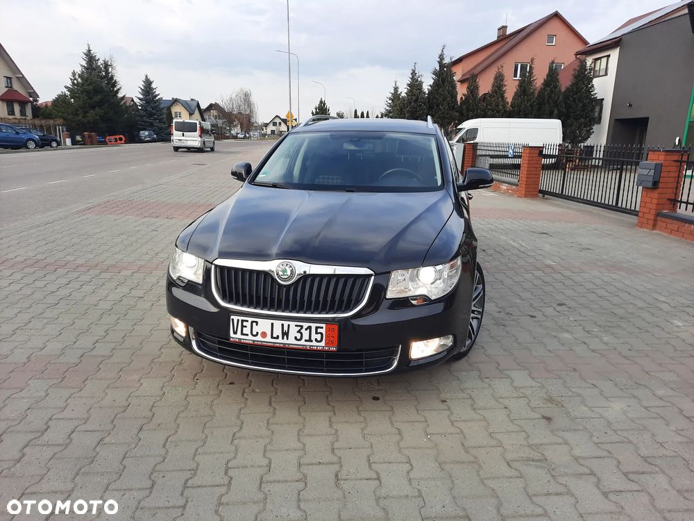 Skoda Superb 2.0 TDI DSG Exclusive - 4