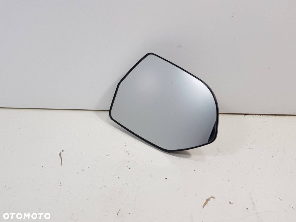 HYUNDAI KONA 24+ LEWY WKŁAD LUSTERKA ASYSTENT ORYGINAŁ - 1