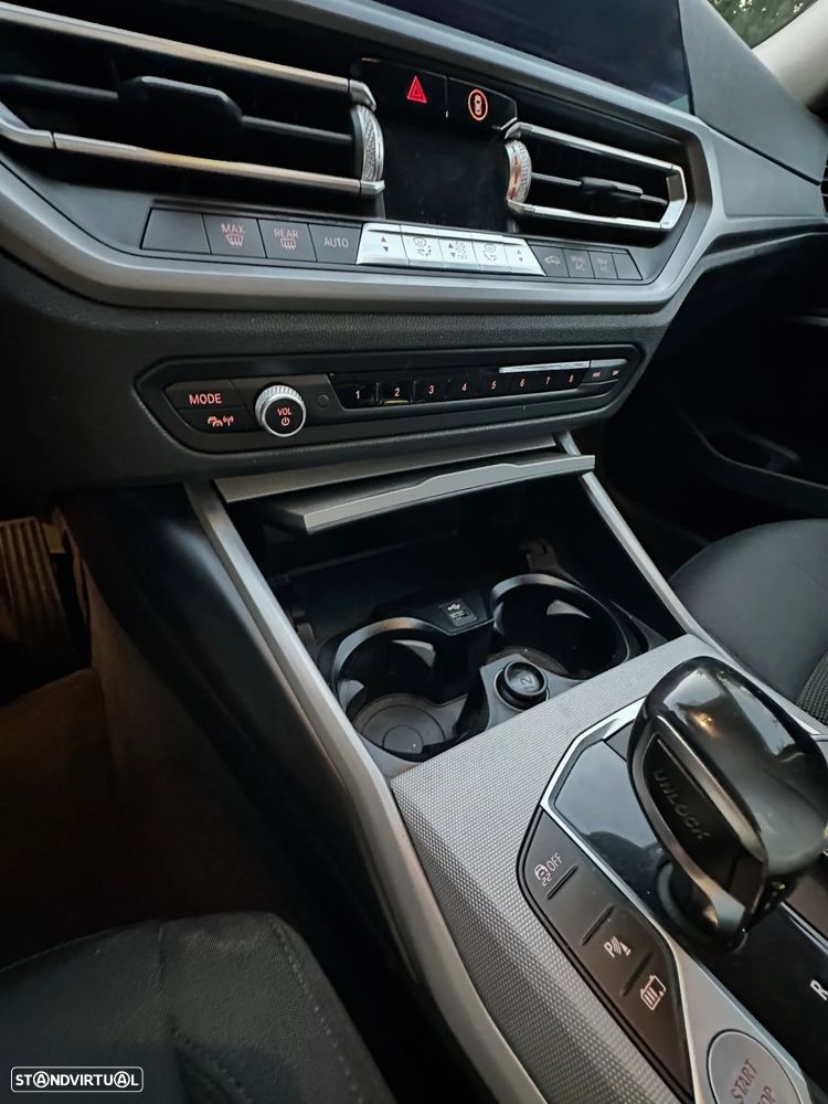 BMW 330 e Line Sport Auto - 16