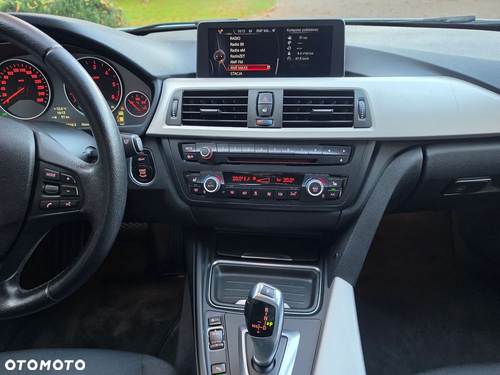 BMW Seria 3 - 36