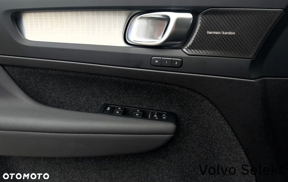 Volvo XC 40 - 23