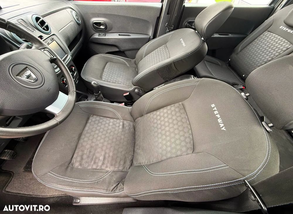 Dacia Lodgy TCe 115 Stepway - 17