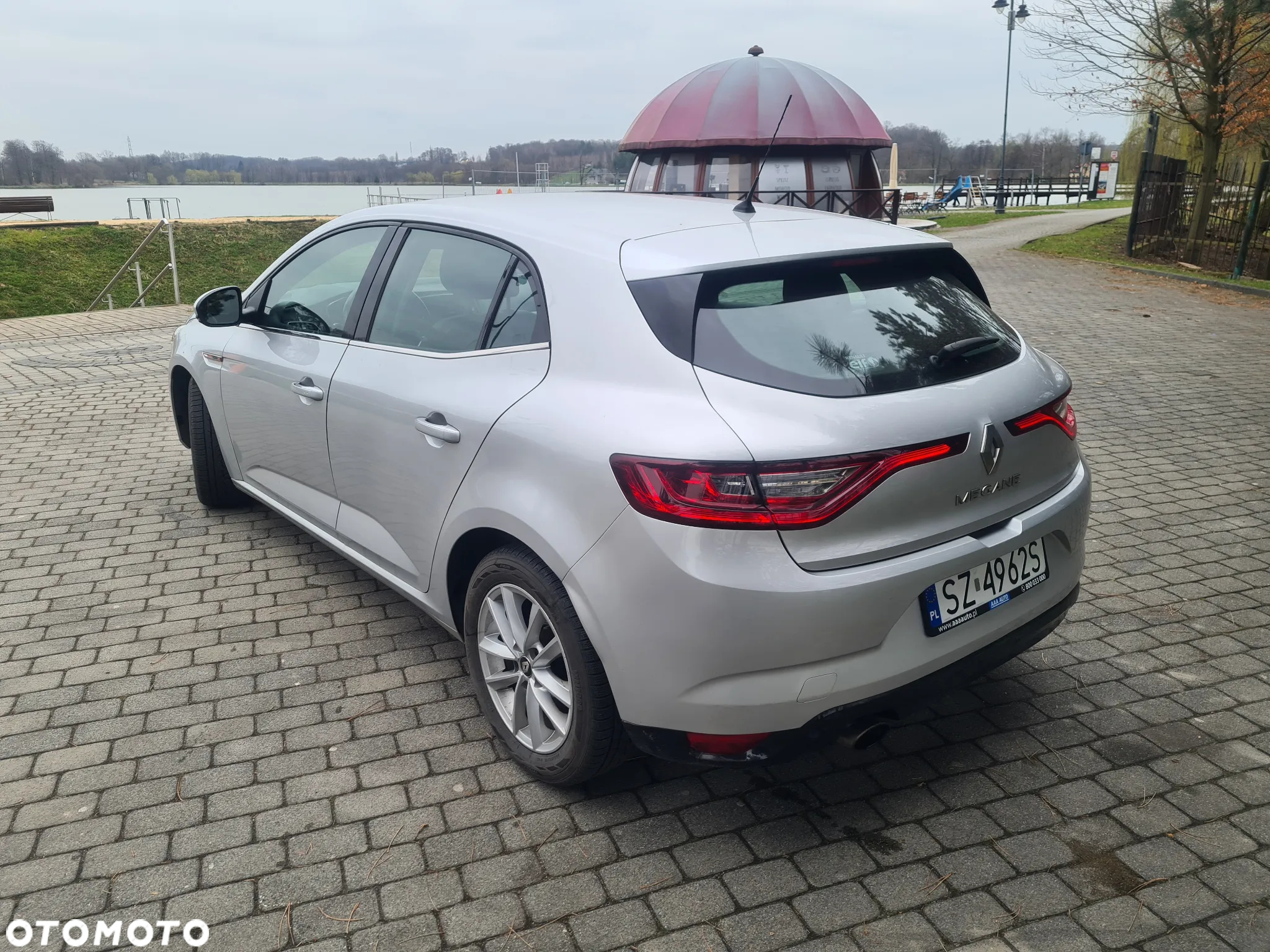 Renault Megane 1.6 SCe Life - 3