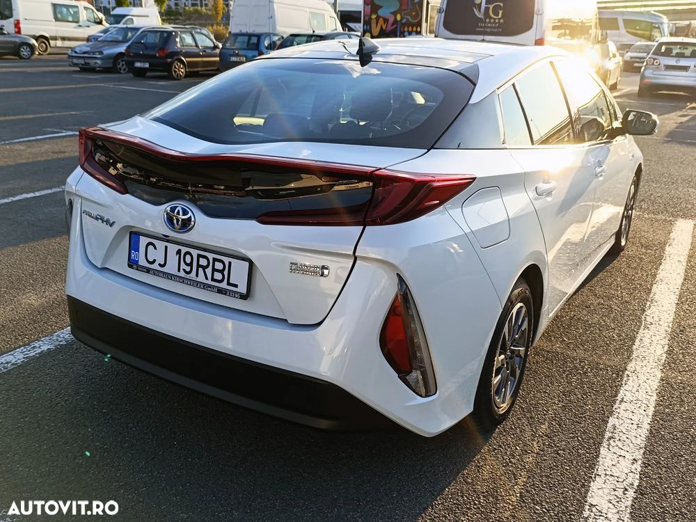 Toyota Prius - 3