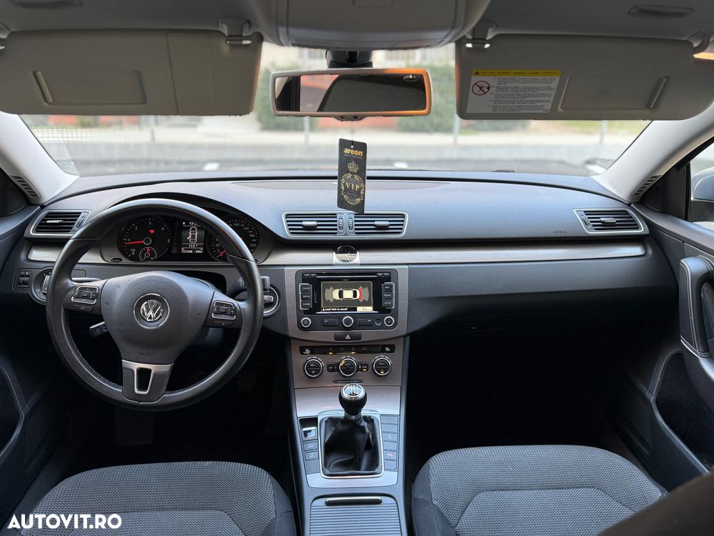 Volkswagen Passat 1.6 TDI BlueMotion Technology Comfortline - 8
