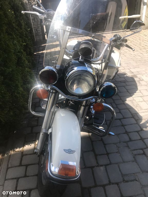 Harley-Davidson Touring Road King - 2