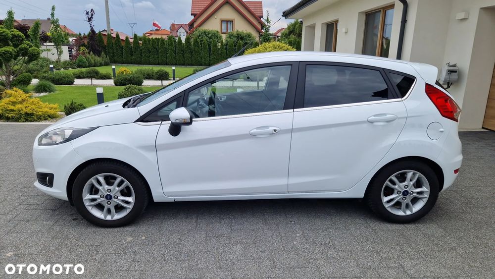 Ford Fiesta 1.0 EcoBoost Titanium - 4