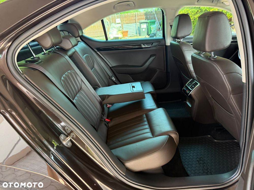 Skoda Superb 2.0 TDI 4x4 L&K DSG - 22