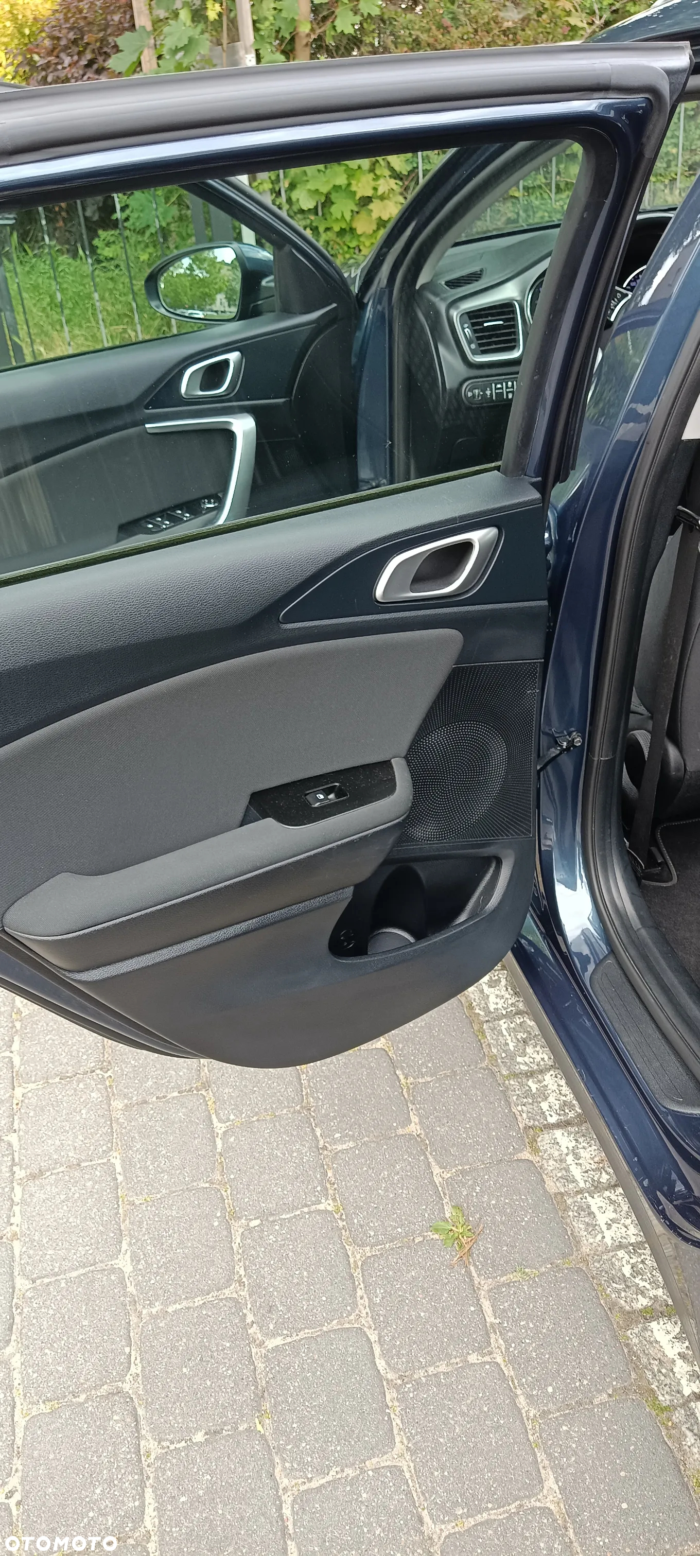 Kia Ceed - 8