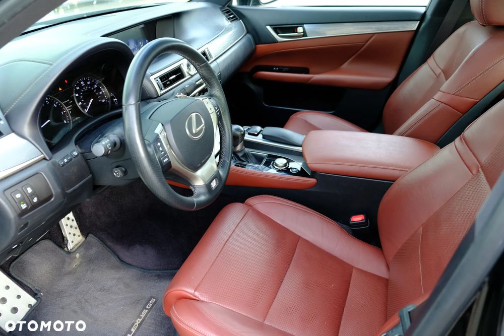 Lexus GS 350 F Sport AWD - 29
