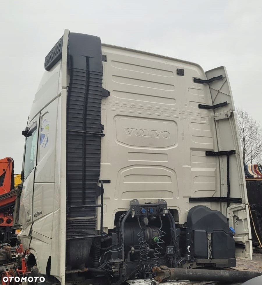 KOMPLETNA KABINA VOLVO FH4 GLOBETROTTER XL EURO 6 EUROPA - 5
