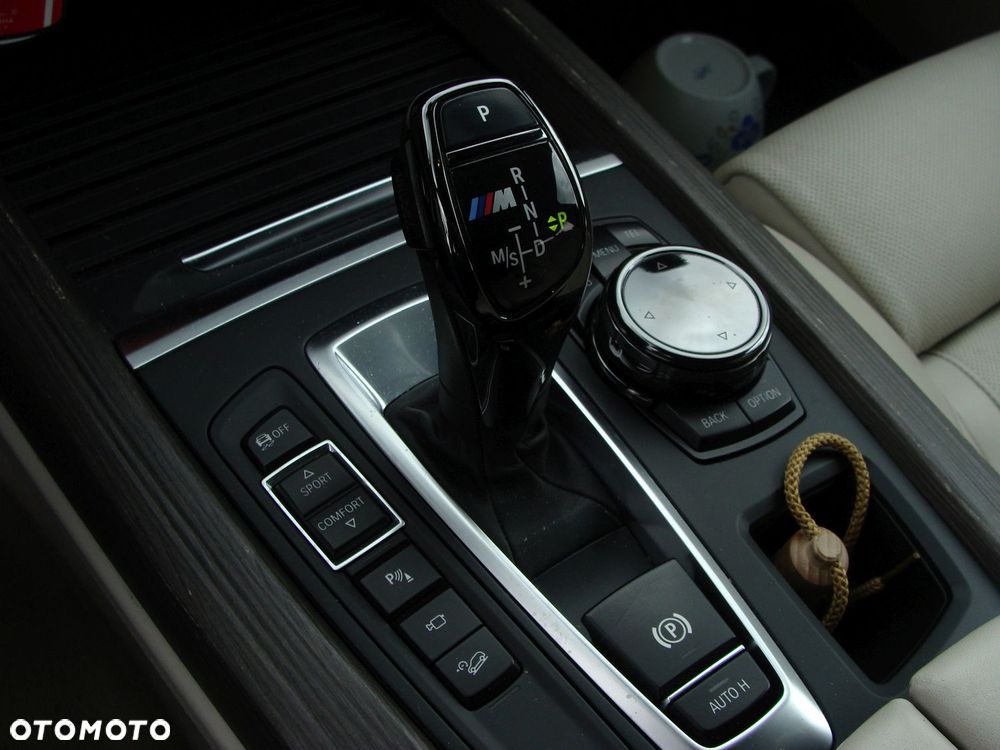 BMW X5 M M50d - 14