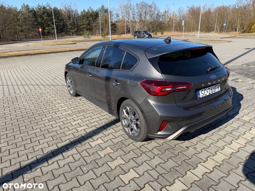 Ford Focus 1.0 EcoBoost mHEV ST-Line Design - 25