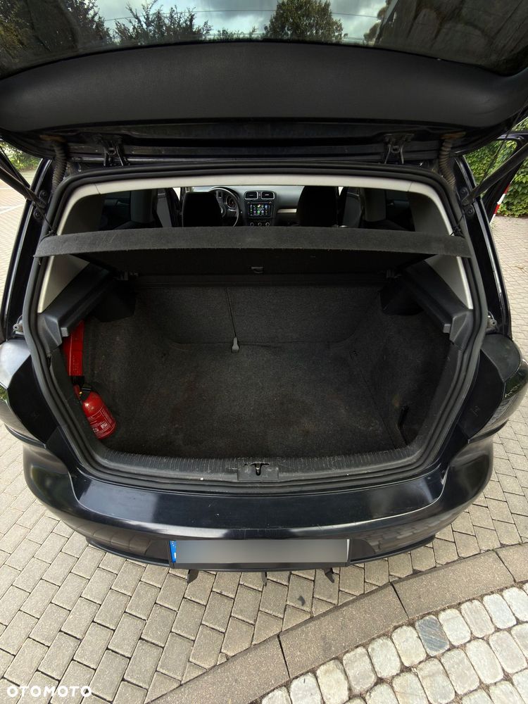 Volkswagen Golf 1.6 TDI BlueMot Trendline DSG - 22