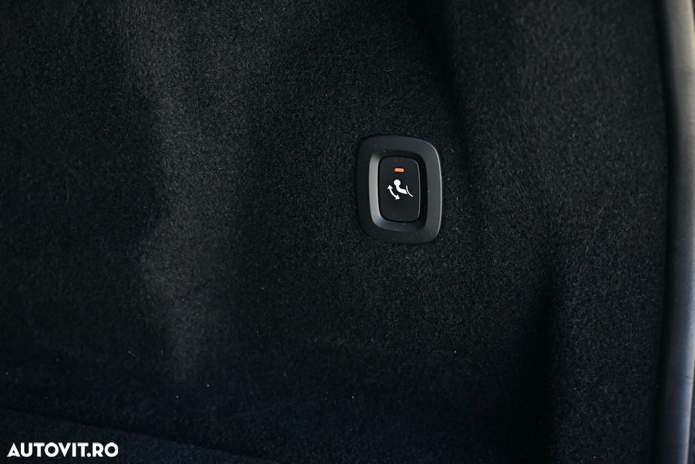 Volvo XC 60 D5 AWD Geartronic Inscription - 26