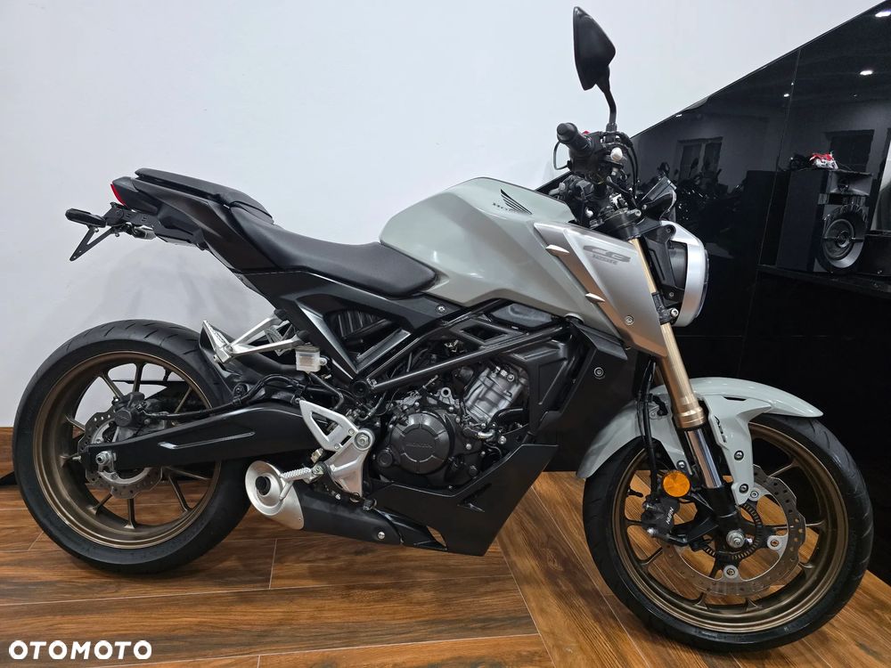 Honda CB - 37