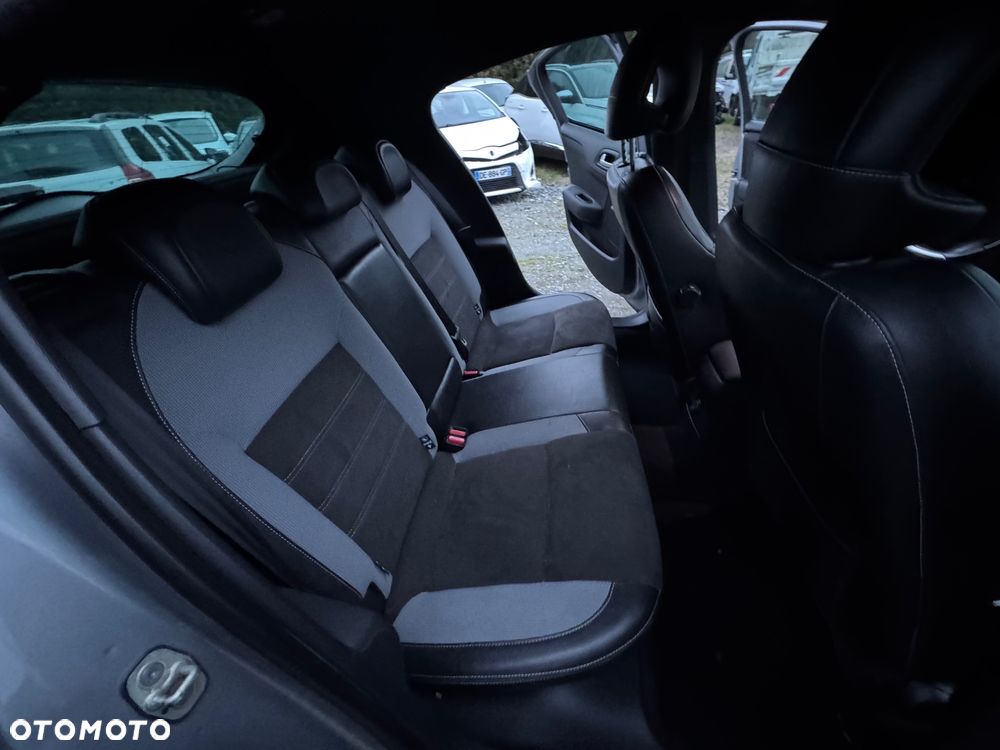 Citroën DS4 Cross 1.6 BlueHDi Be Chic S&S EAT6 - 10