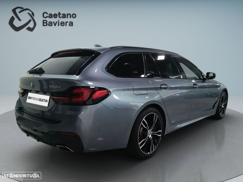 BMW 520 e Pack M - 8