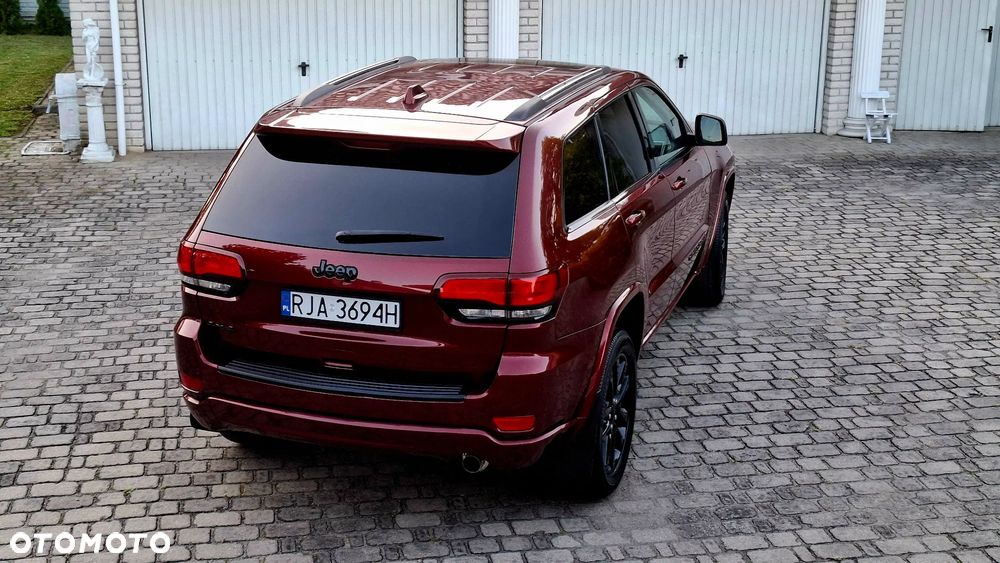 Jeep Grand Cherokee - 8