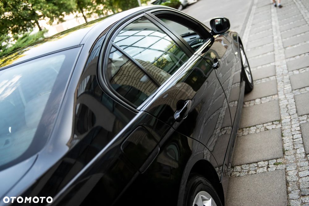 BMW Seria 3 320d - 10